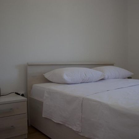 Apartmani Bauk Pucisca Dış mekan fotoğraf