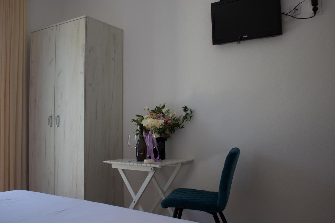 Apartmani Bauk Pucisca Dış mekan fotoğraf