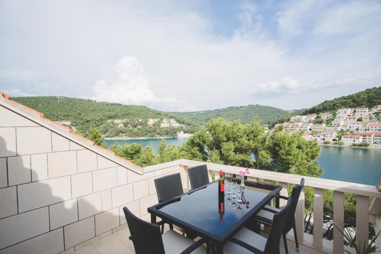 Apartmani Bauk Pucisca Dış mekan fotoğraf