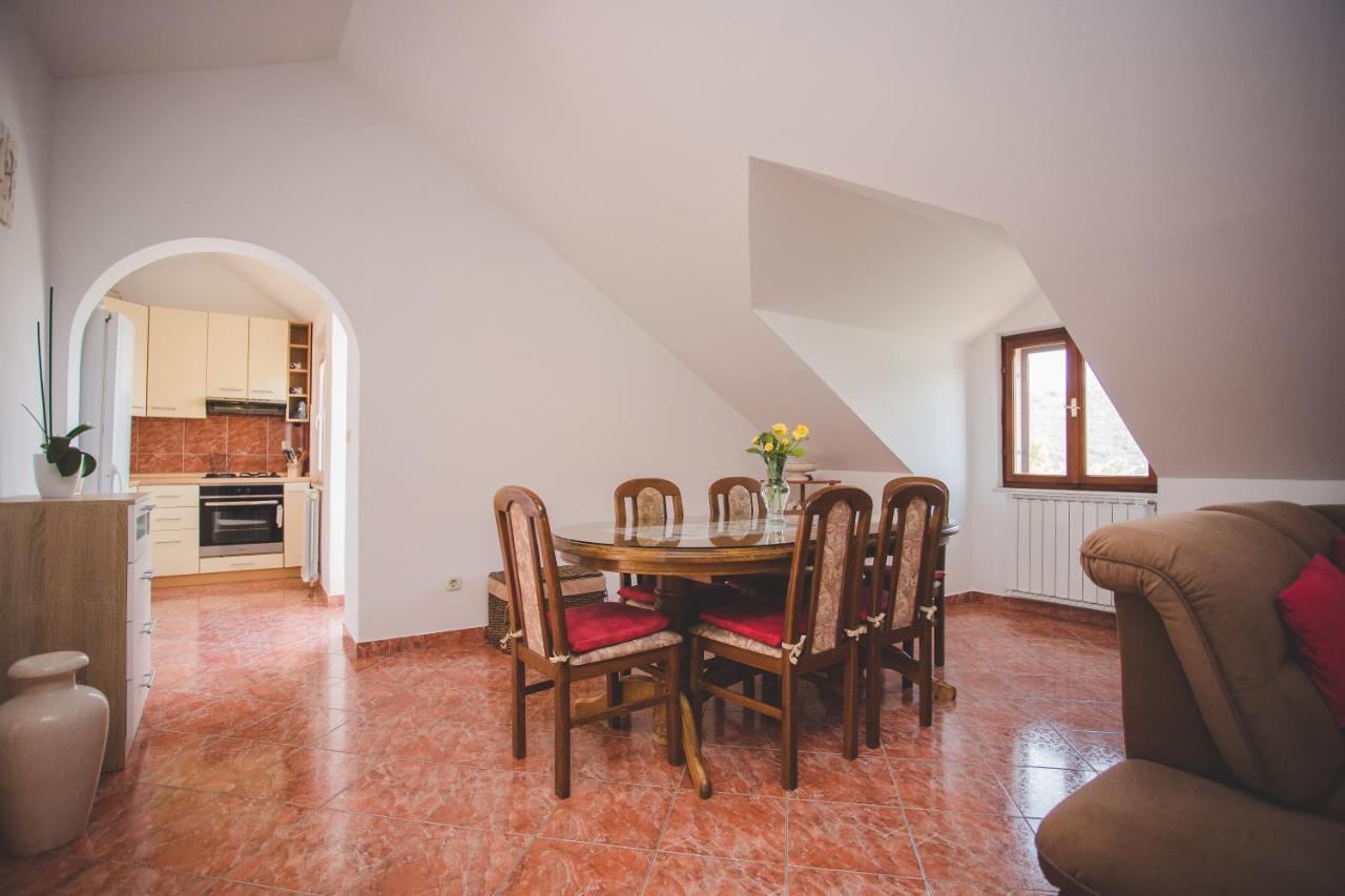 Apartmani Bauk Pucisca Dış mekan fotoğraf